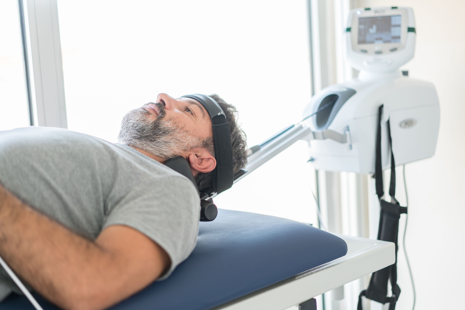 Physical therapy with traction equipment